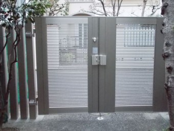 LIXIL　エルネクスM-YK型で門扉のお取替え